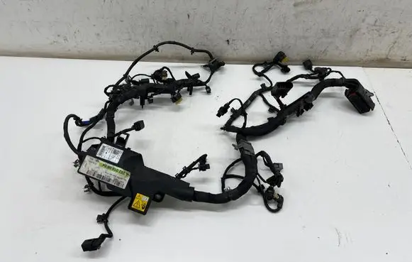 Mercedes-Benz GLA H247 Engine installation wiring loom A2821501301 A2820100804