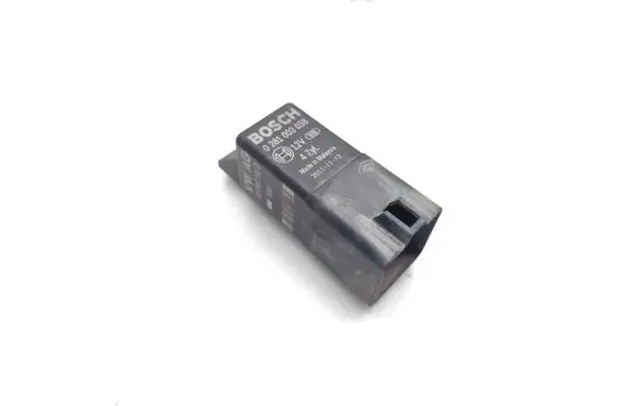 Volkswagen Crafter Glow plug pre-heat relay 0281003038