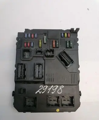 Peugeot 206 Comfort/convenience module S118086320