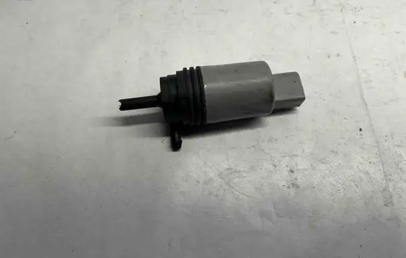 BMW 4 F36 Gran coupe Windscreen/windshield washer pump 26495 8790