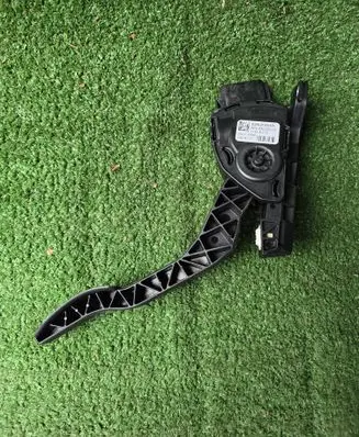 Volvo XC60 Accelerator throttle pedal 8G9N9F836BA C95YE01 6PV00922016