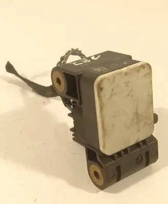 BMW 1 E82 E88 Airbag deployment crash/impact sensor 6911003 0285003900 504340