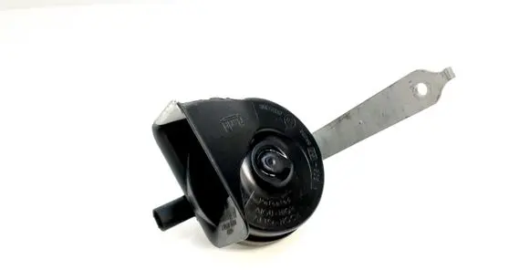 BMW 7 E65 E66 Horn signal 8379704