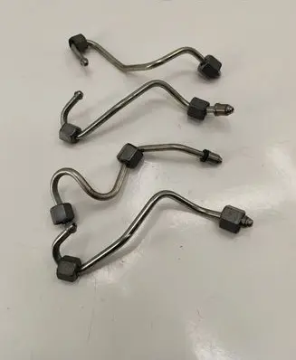 Renault Trafic III (X82) Fuel injector supply line/pipe 