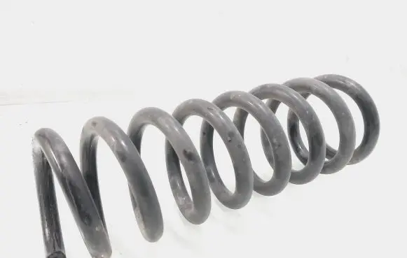 Mercedes-Benz C W203 Rear coil spring