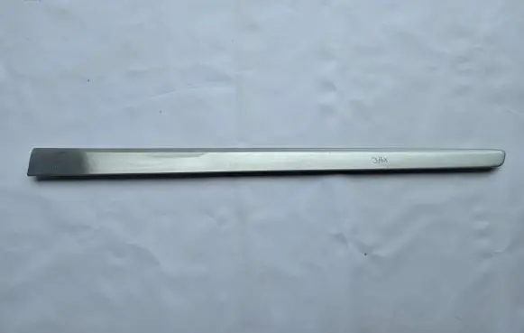 Mercedes-Benz R W251 Trim molding A1646901662