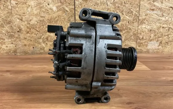 Mercedes-Benz E W212 Generator/alternator 2542604