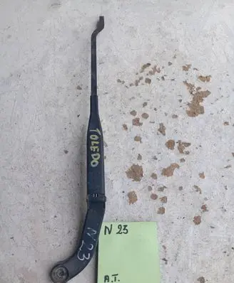 Seat Toledo II (1M) Front wiper blade arm 93457934
