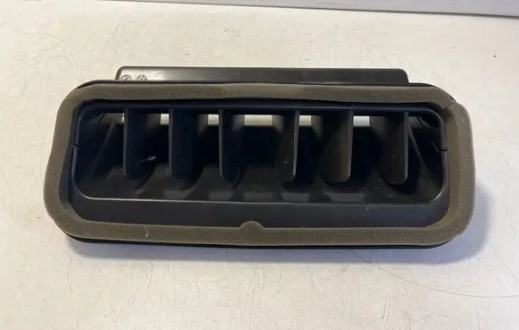 Audi Q7 4M Cabin air duct channel 4M1858431