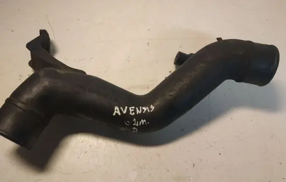 Toyota Avensis T220 Intercooler hose/pipe