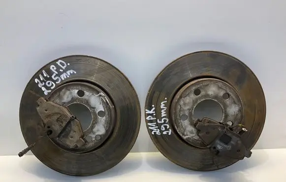 Mercedes-Benz E W211 Front brake disc A2114210812 2114210812