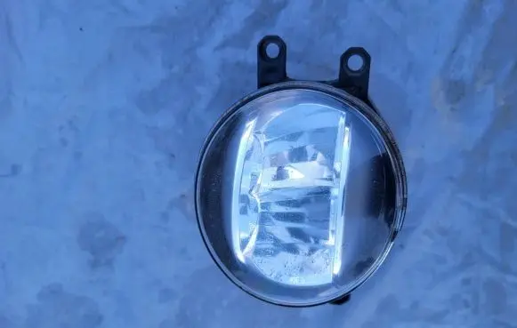 Toyota C-HR I Front fog light E1313794R 81481F4010