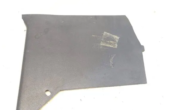 Foot area side trim