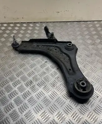 Renault Latitude (L70) Front lower control arm/wishbone