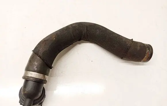 Audi A6 S6 C6 4F Engine coolant pipe/hose 