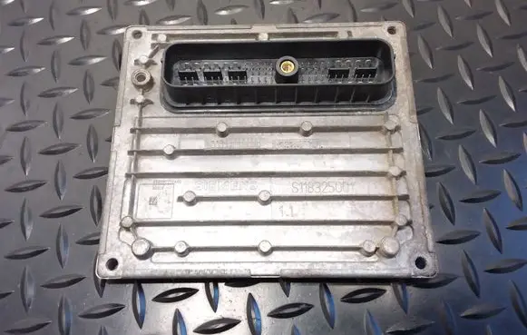 Ford Fusion Engine control unit/module 4S6112A650LA S120977014A SIM210