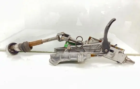 Ford Focus Steering wheel axle BV6N3C529AC 11050300058