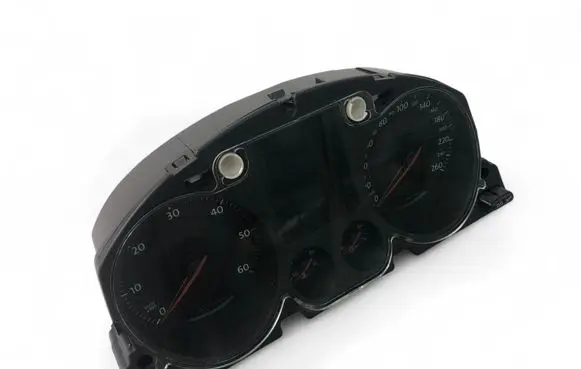 Volkswagen PASSAT B6 Speedometer (instrument cluster) 3C0920871