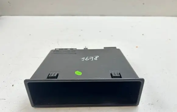 Iveco Daily 6th gen Dashboard storage box/compartment 5801560805