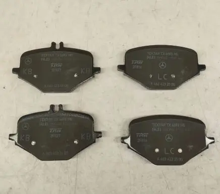 Mercedes-Benz G W463 2nd Gen Brake pads (rear) 0004205202 A0004205202 4634231600