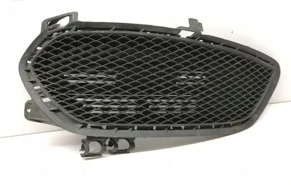Mercedes-Benz CLA C117 X117 W117 Front bumper lower grill A1178852322