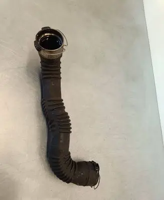Mercedes-Benz B W246 W242 Intercooler hose/pipe A2465200101