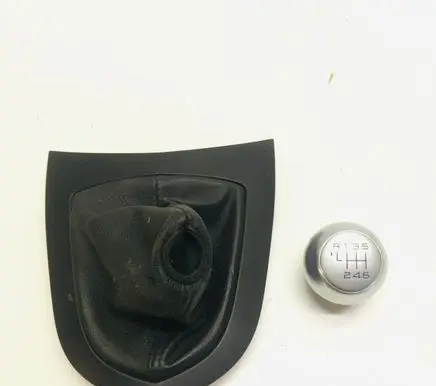 Peugeot 308 Gear lever shifter trim leather/knob 