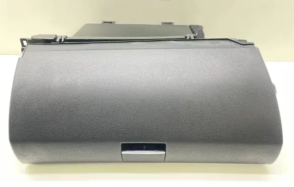 Mercedes-Benz A W169 Glove box