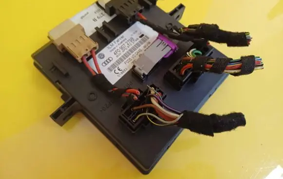 Audi A6 S6 C6 4F Light module LCM 4F0907279B