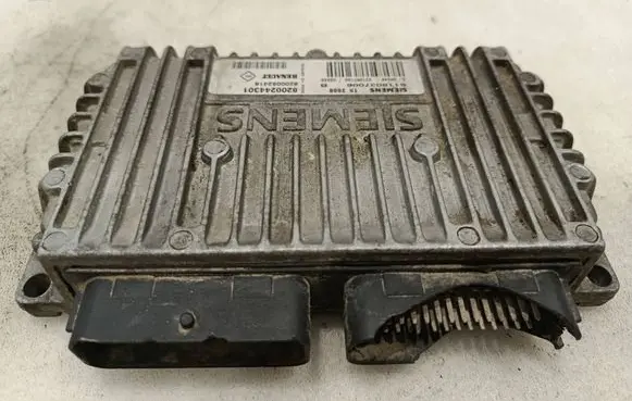 Renault Clio II Gearbox control unit/module 8200052418 8200244301 S118037006