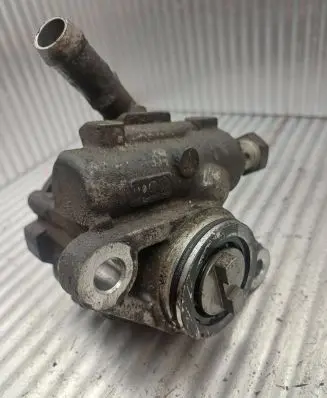 Iveco Daily 35 - 40.10 Power steering pump 504243641 7693955604