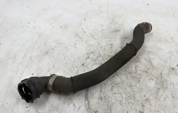 BMW 3 E90 E91 Engine coolant pipe/hose PA66GF30