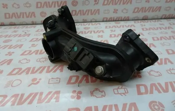 Volvo V50 Air intake hose/pipe 9663480880 9674942380 9674951680