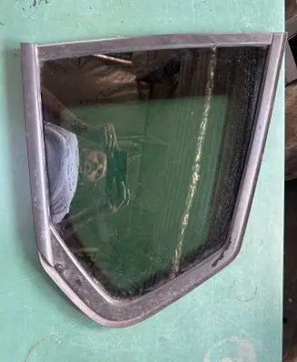 BMW X3 F25 Rear side window 43R000134 E000219 DOT22AS3M4073