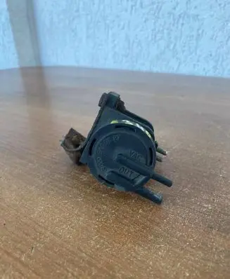 Mercedes-Benz E W210 EGR valve A0005450527