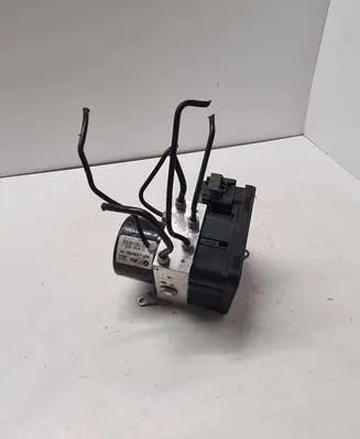 BMW 1 E81 E87 ABS Pump 6784764 10096008393 000404014D2
