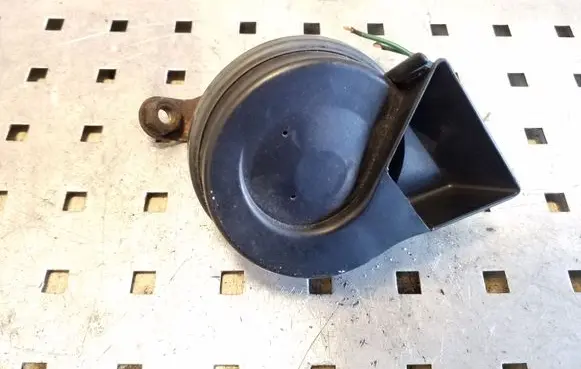 Volvo S40, V40 Horn signal E1000233 007728