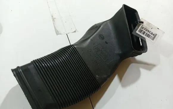 Citroen C5 Air intake hose/pipe 8D0129617E