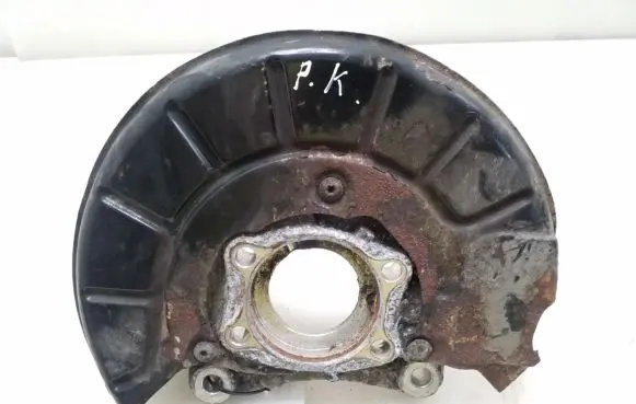 Volkswagen PASSAT B7 Front wheel hub spindle knuckle