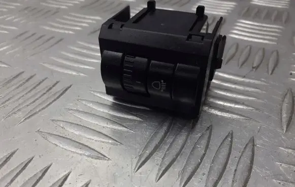 Skoda Fabia Mk2 (5J) Light relay 5J0941333A
