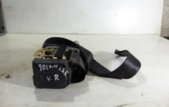 Volkswagen Golf IV Front seatbelt 1J3857706J