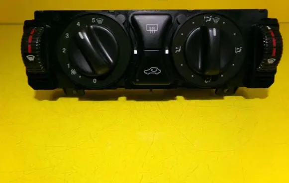 Mercedes-Benz E W210 Climate control unit 2108300185