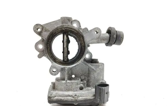 Opel Insignia A Throttle valve 50329302