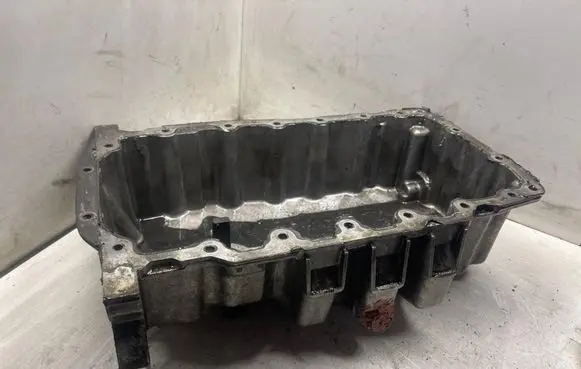 Volkswagen PASSAT B6 Oil sump GD01456F1