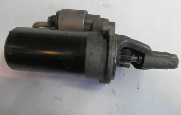 Seat Ibiza III (6L) Starter motor 02T911023S