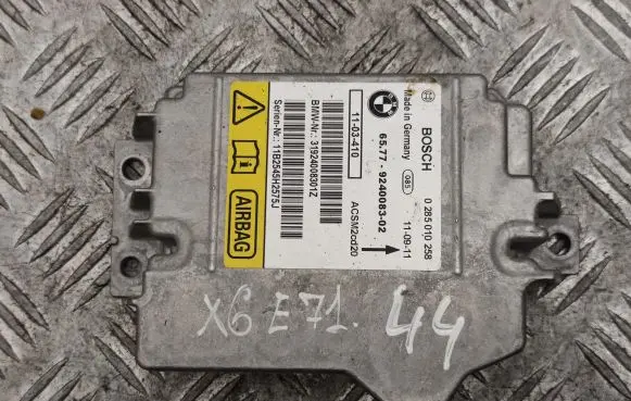 BMW X6 E71 Airbag control unit/module 9240083 65779240083