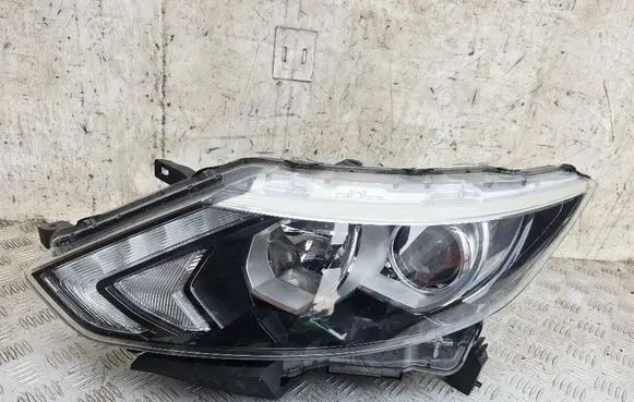 Nissan Qashqai Headlight/headlamp 10018014 10018013