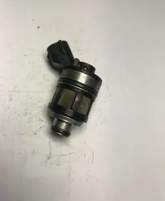 Subaru Legacy Fuel injector JS4F3
