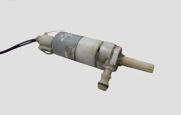 Opel Insignia A Windscreen/windshield washer pump 13250289 315569426