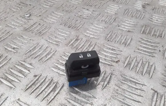Opel Karl Central locking switch button 95299159